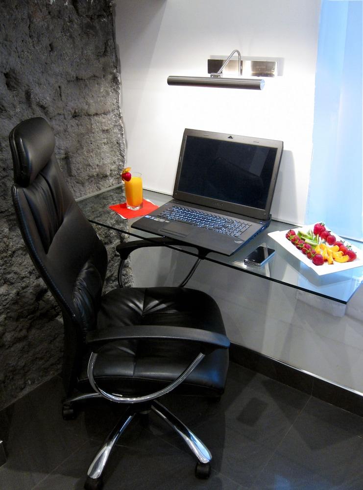 קרקוב Komorowski Luxury Guest Rooms מראה חיצוני תמונה