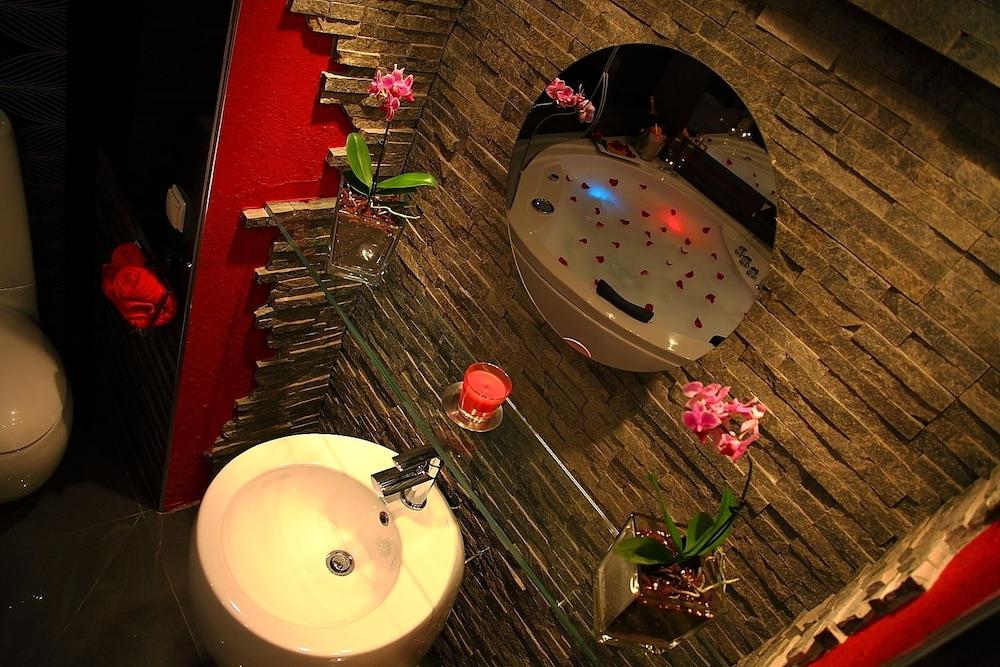 קרקוב Komorowski Luxury Guest Rooms מראה חיצוני תמונה