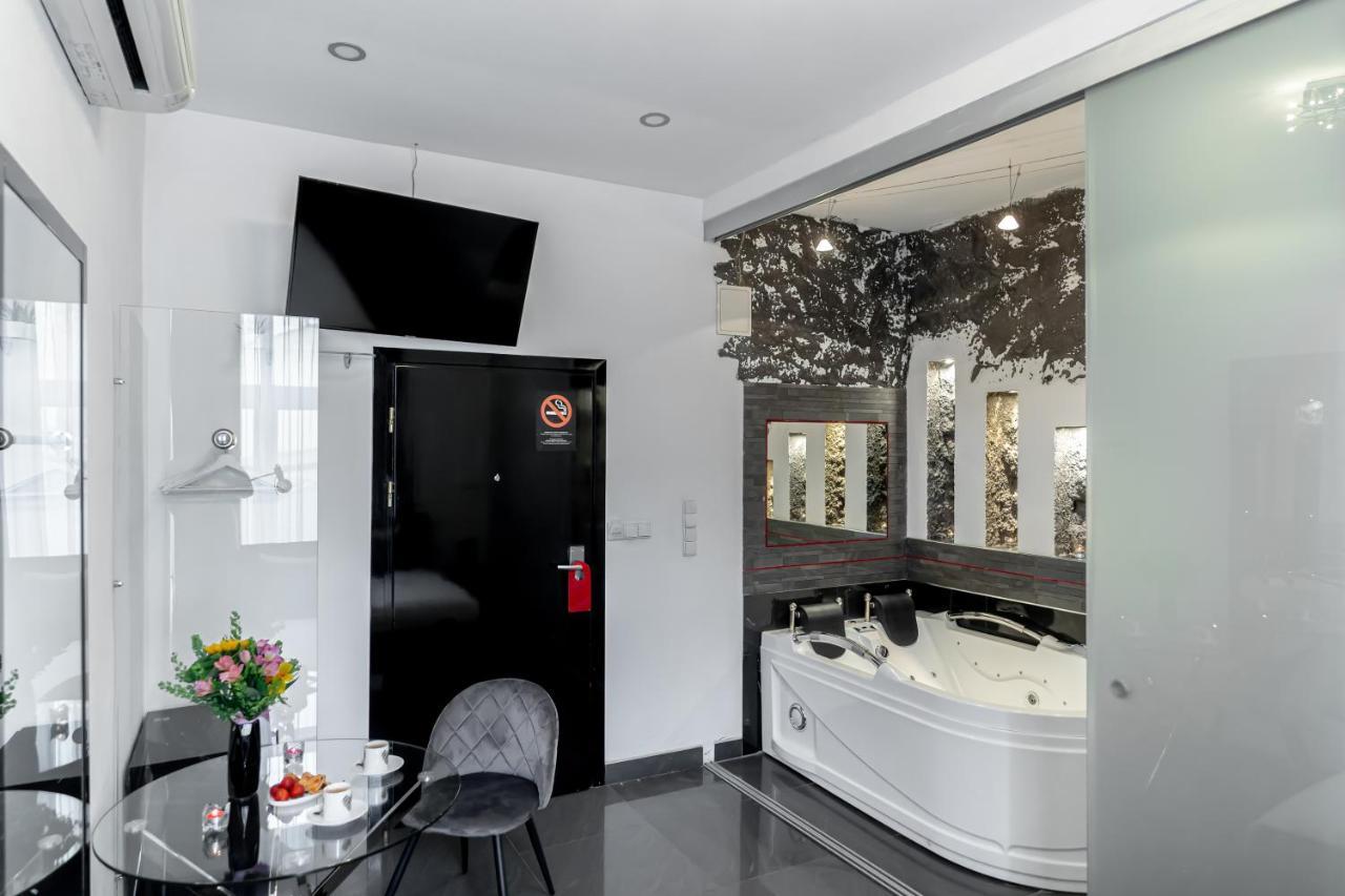 קרקוב Komorowski Luxury Guest Rooms מראה חיצוני תמונה