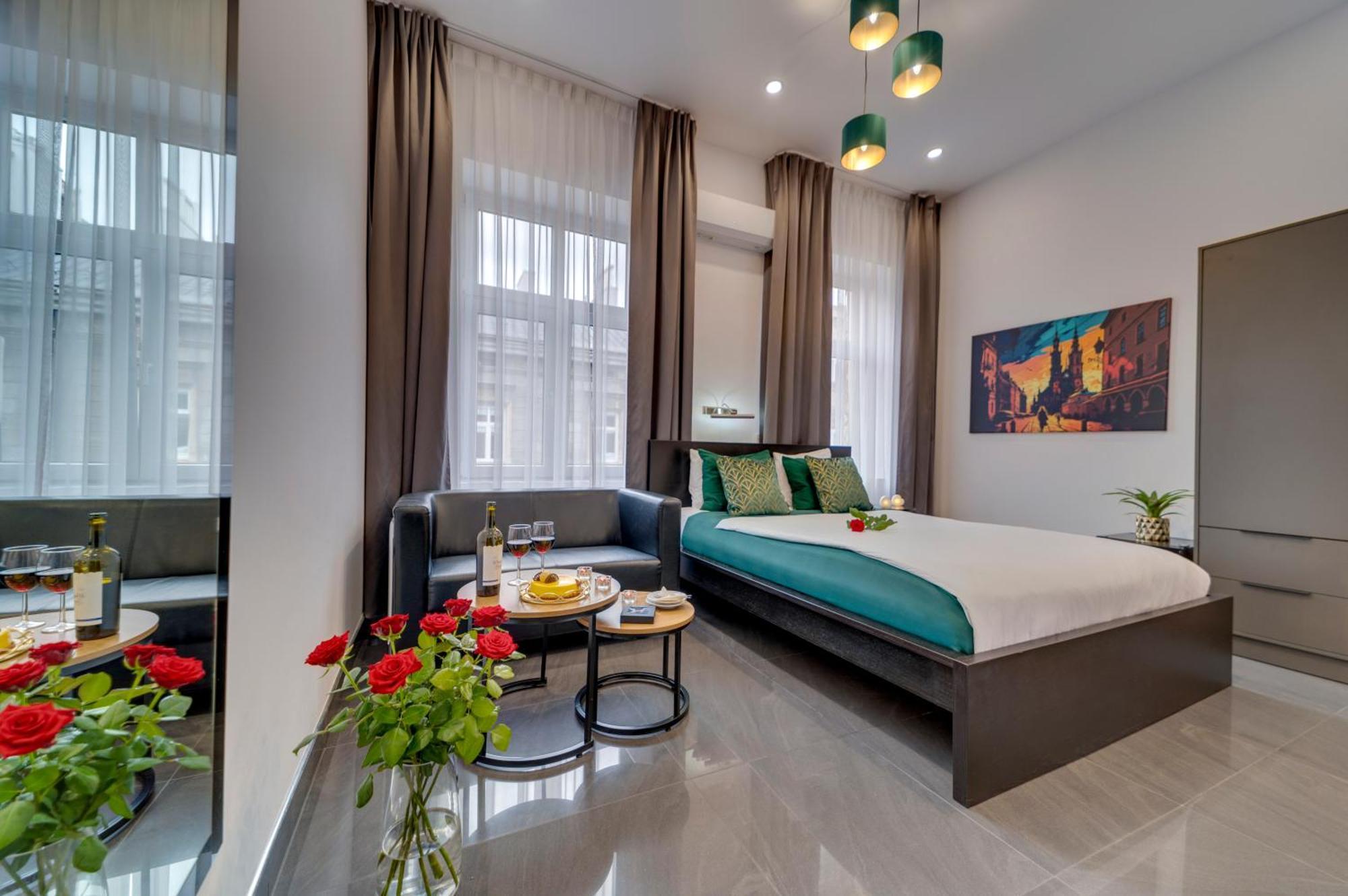 קרקוב Komorowski Luxury Guest Rooms מראה חיצוני תמונה