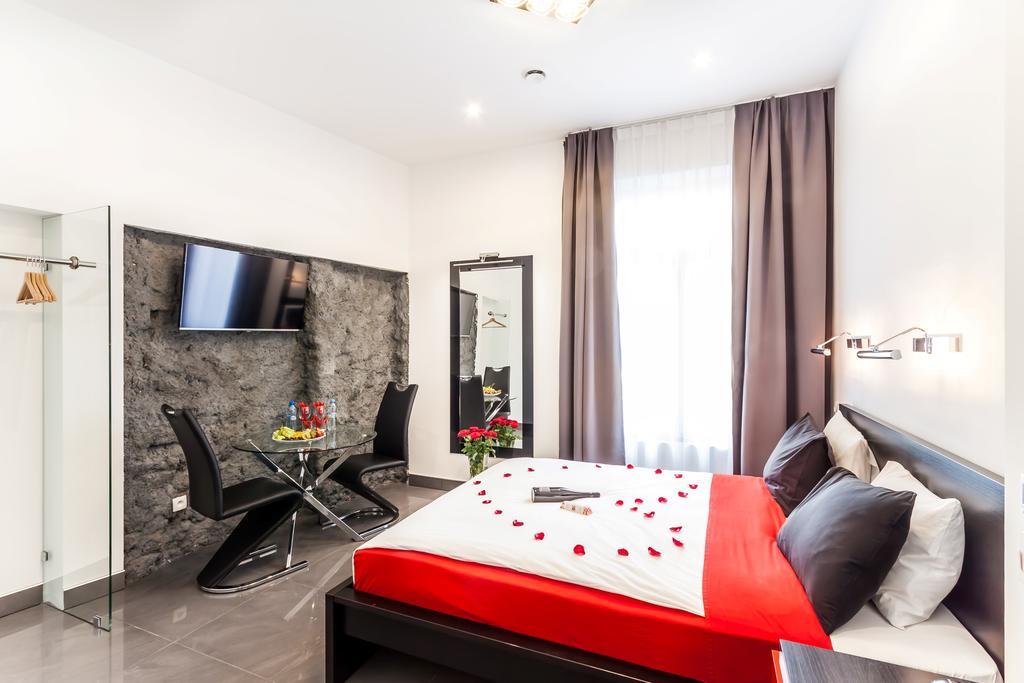 קרקוב Komorowski Luxury Guest Rooms מראה חיצוני תמונה